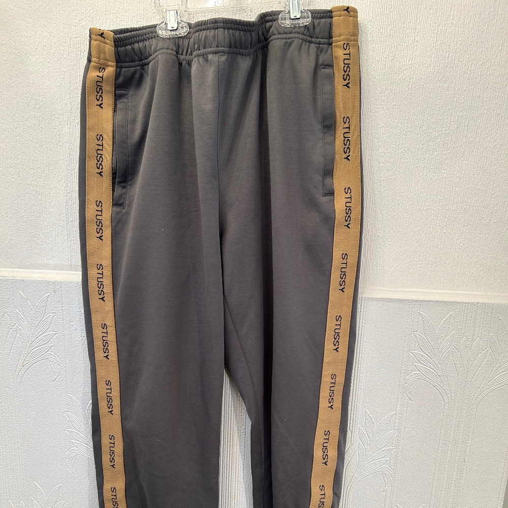 ✨3 for $50 ✨ Stussy sweatpants size M